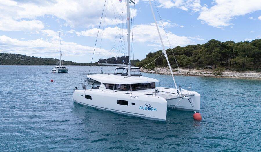 Lagoon 42
