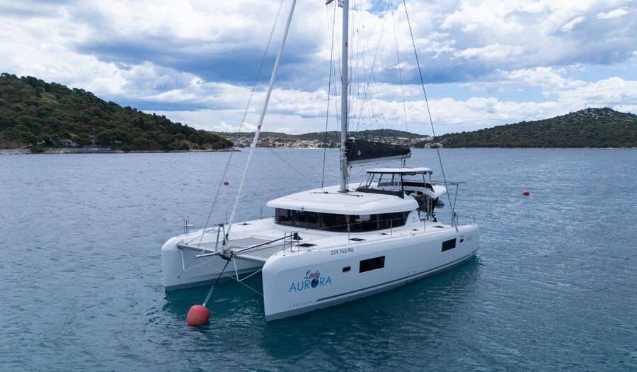 Lagoon 42