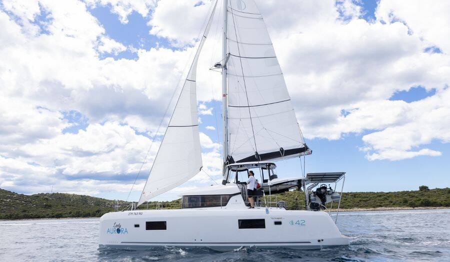 Lagoon 42