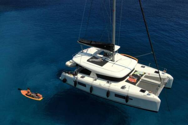 Lagoon 42