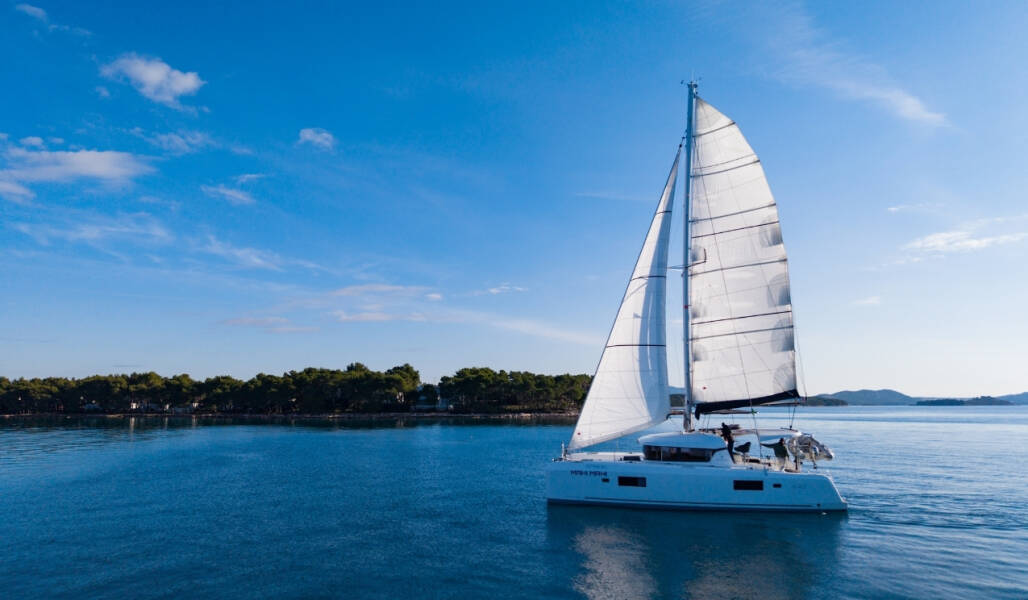 Lagoon 42
