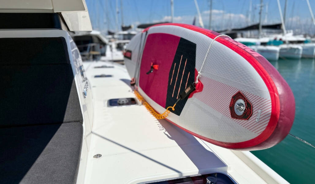 Lagoon 42