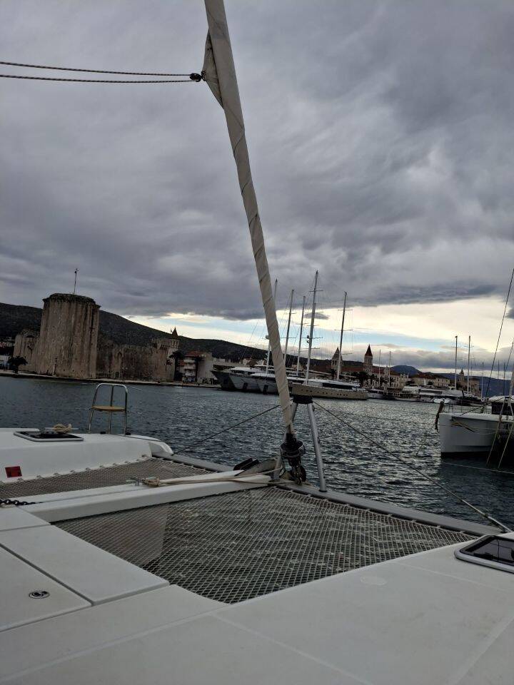 Lagoon 42
