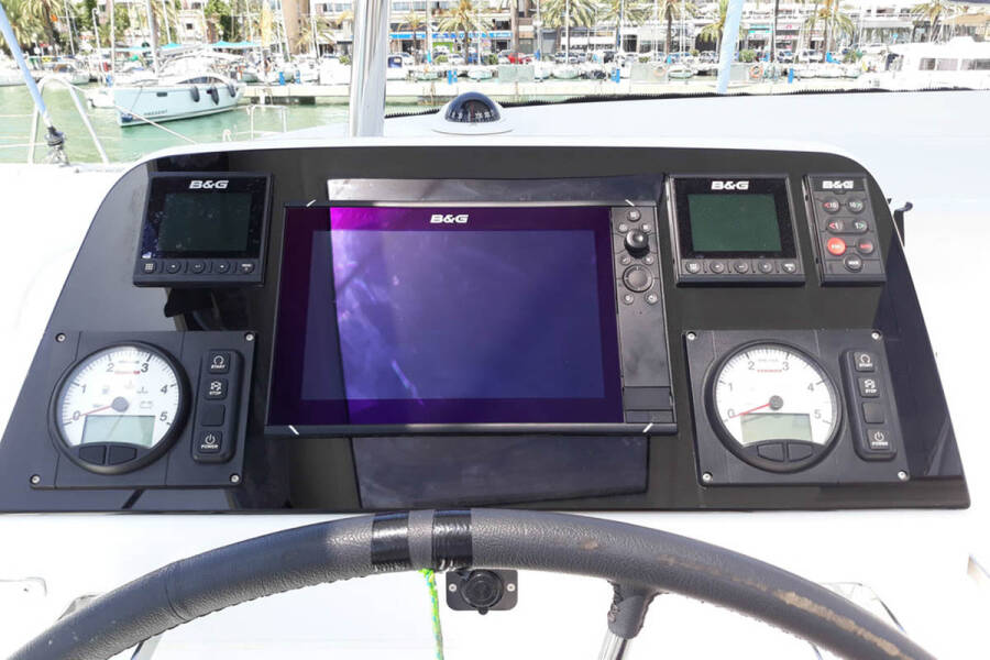 Lagoon 42