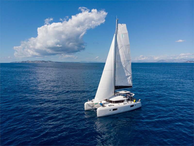 Lagoon 42