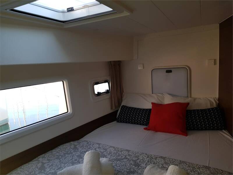 Lagoon 42
