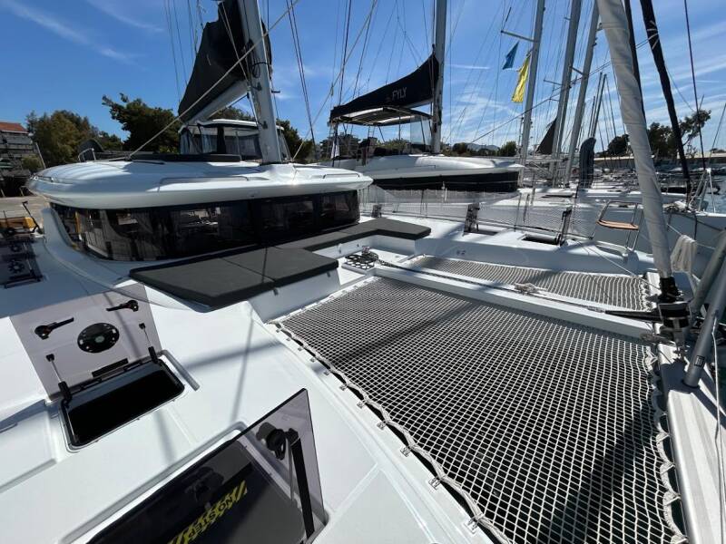 Lagoon 43