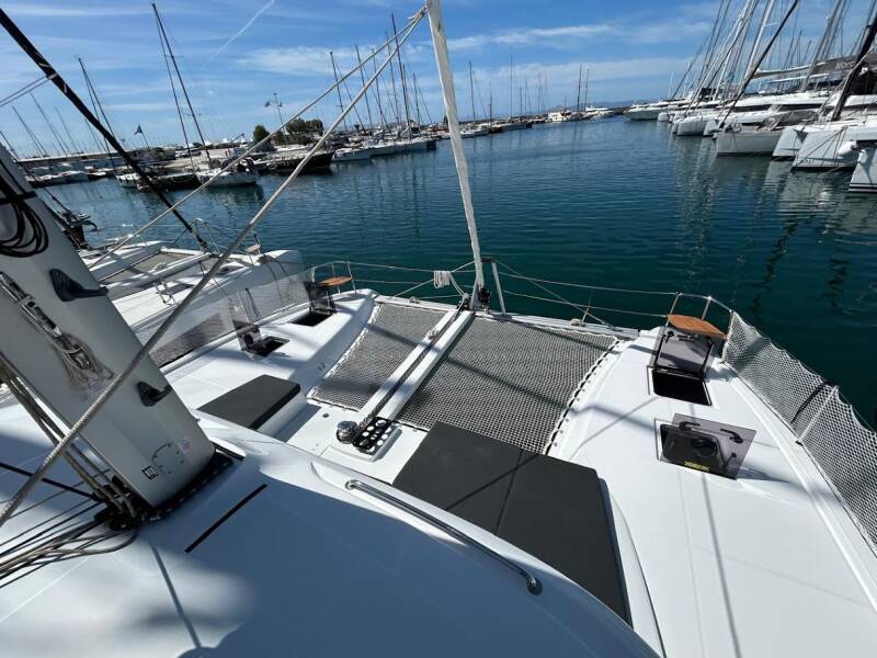 Lagoon 43