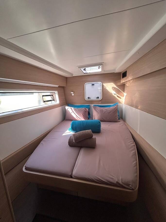 Lagoon 43