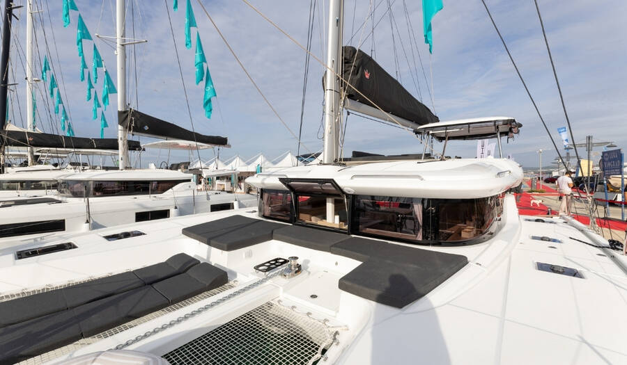 Lagoon 43