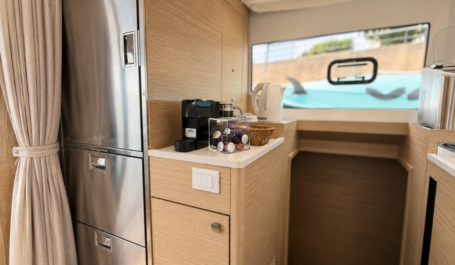 Lagoon 43