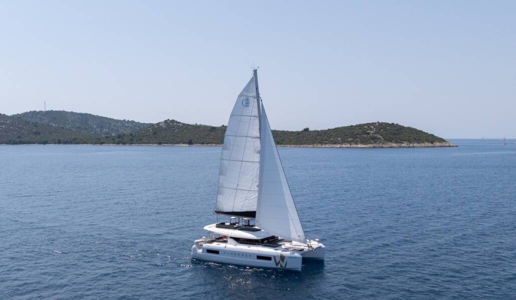 Lagoon 43