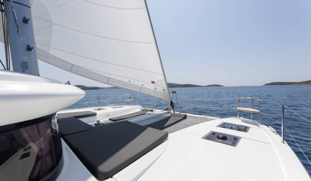 Lagoon 43