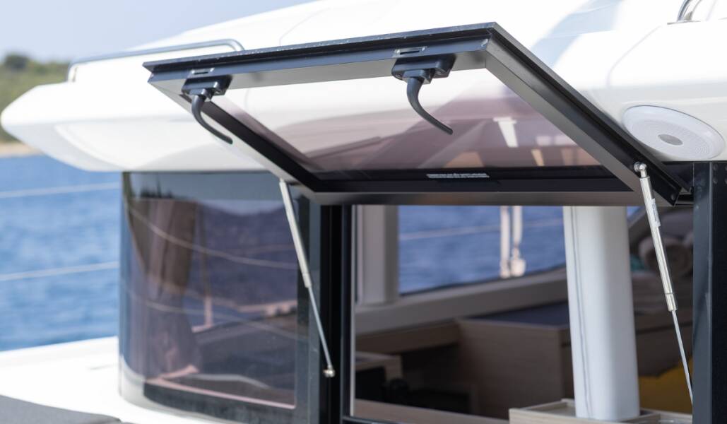 Lagoon 43