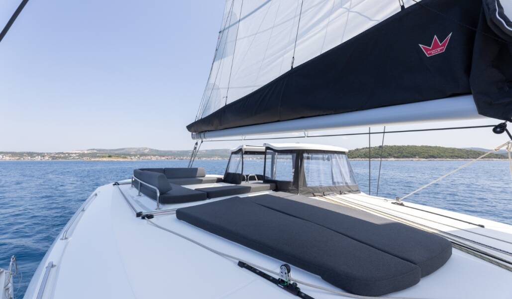 Lagoon 43