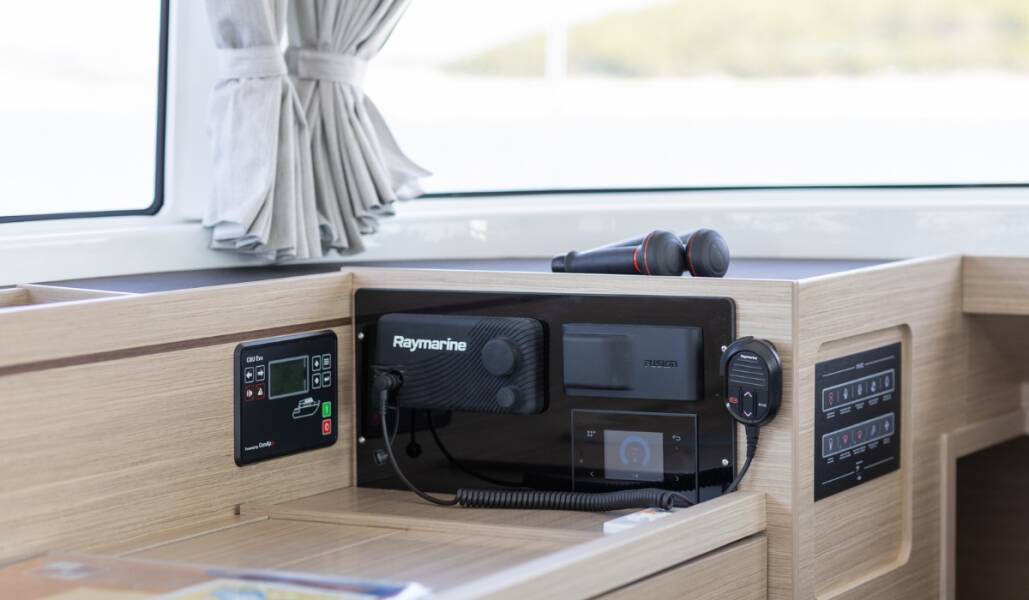 Lagoon 43