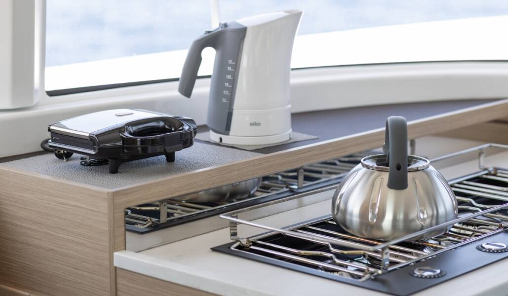 Lagoon 43