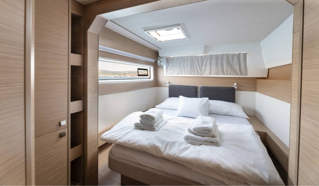 Lagoon 43