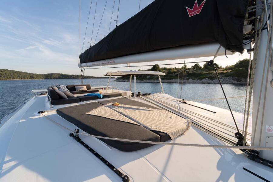 Lagoon 43