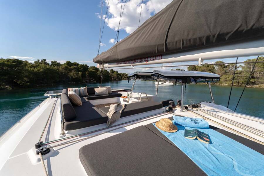 Lagoon 43
