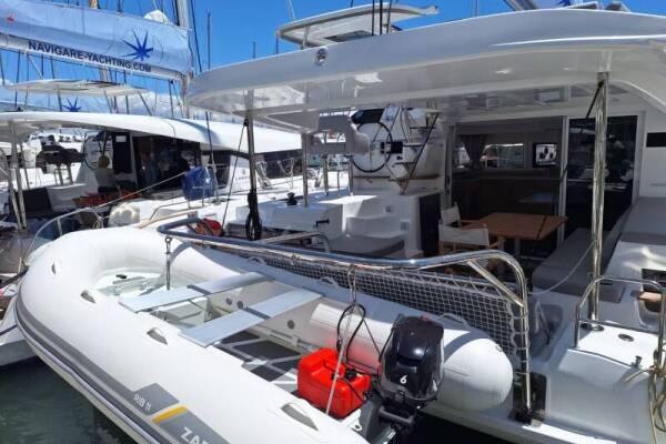 Lagoon 43