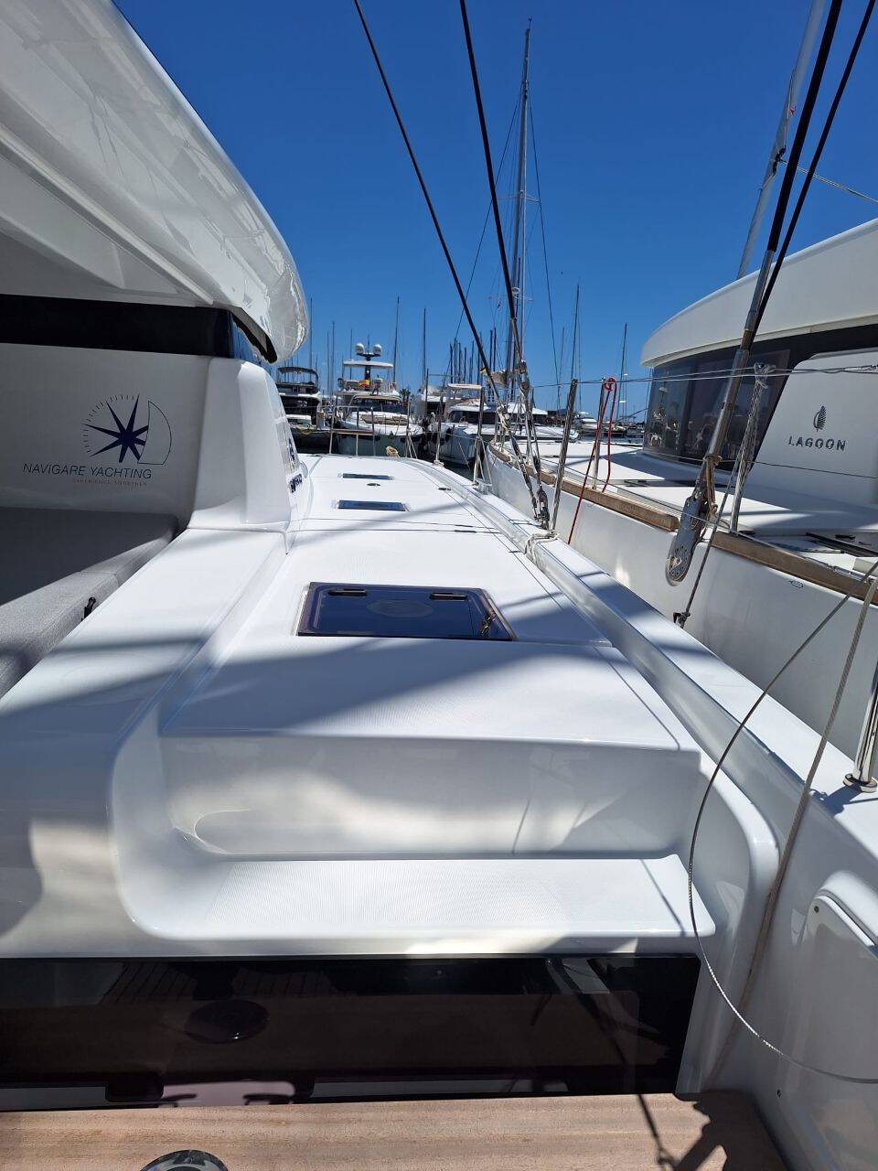 Lagoon 43