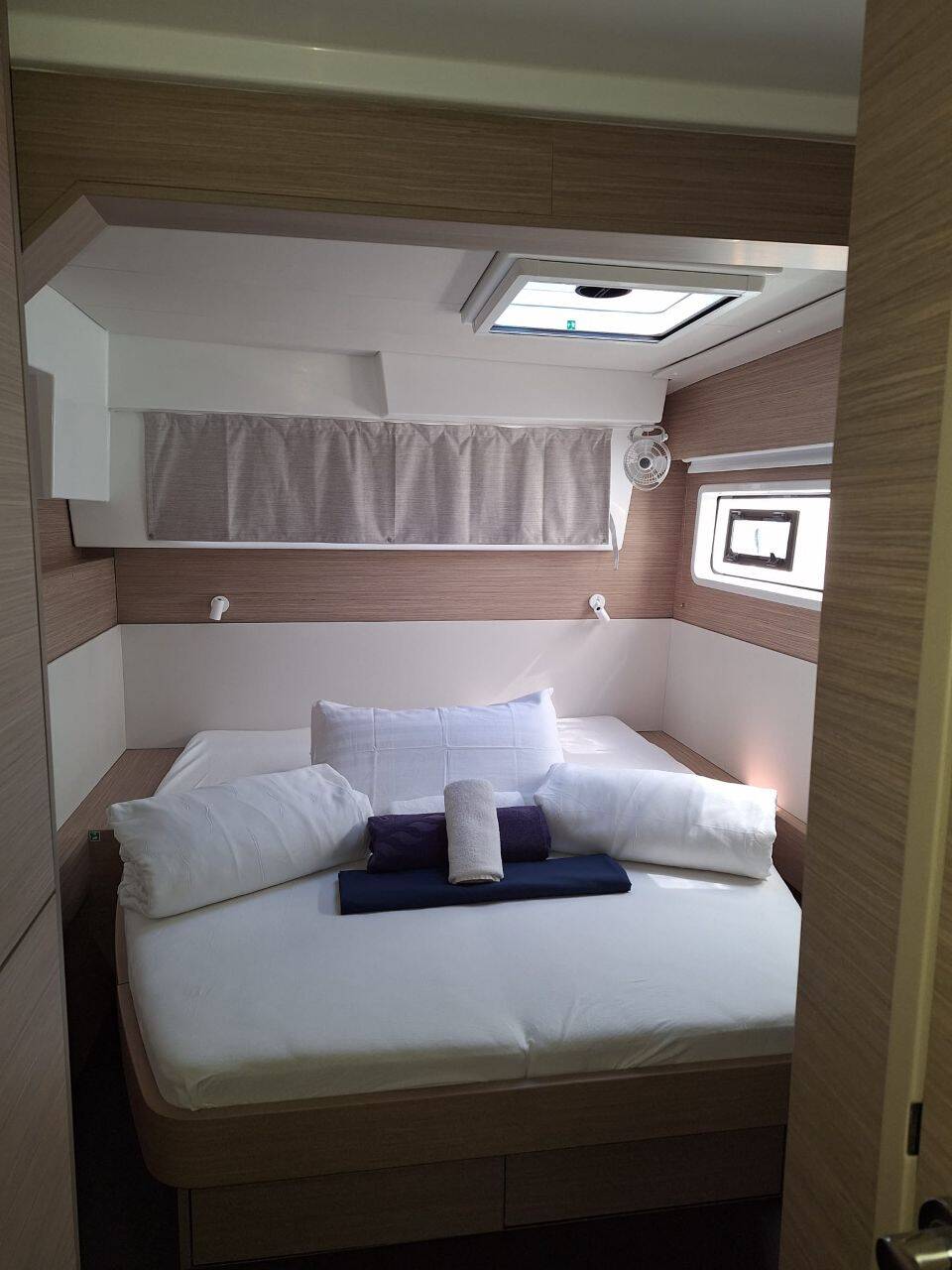 Lagoon 43