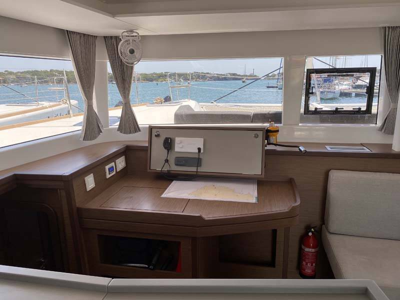 Lagoon 450 F