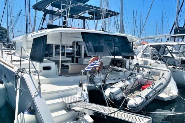 Lagoon 450 F