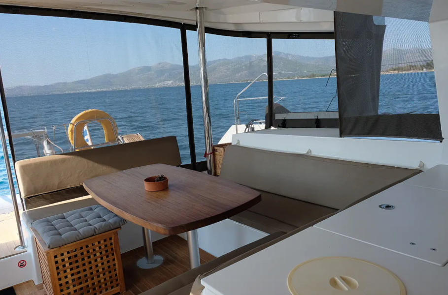 Lagoon 450 F