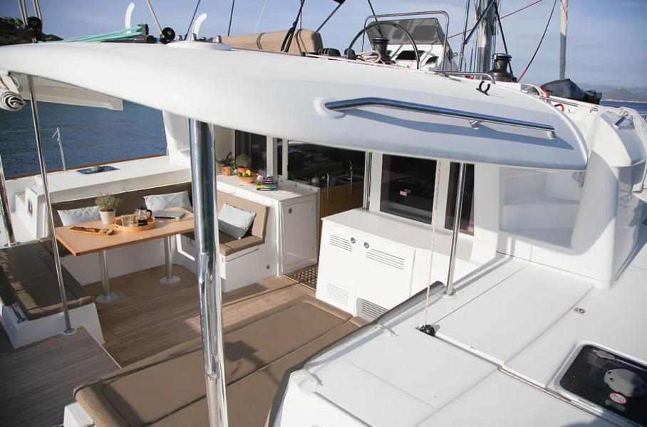Lagoon 450 F