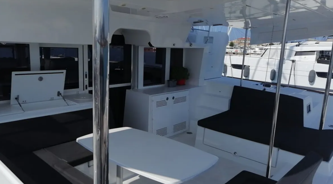 Lagoon 450 F