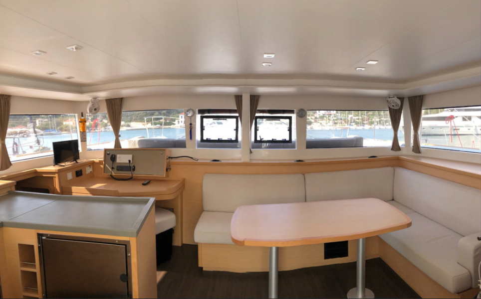 Lagoon 450 F