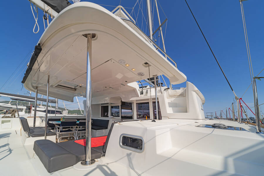 Lagoon 450 F