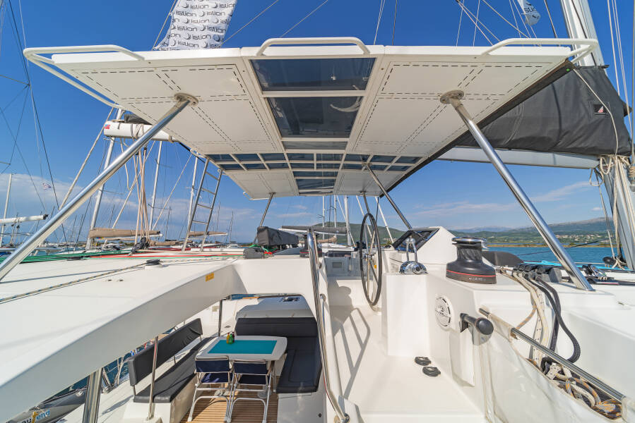 Lagoon 450 F
