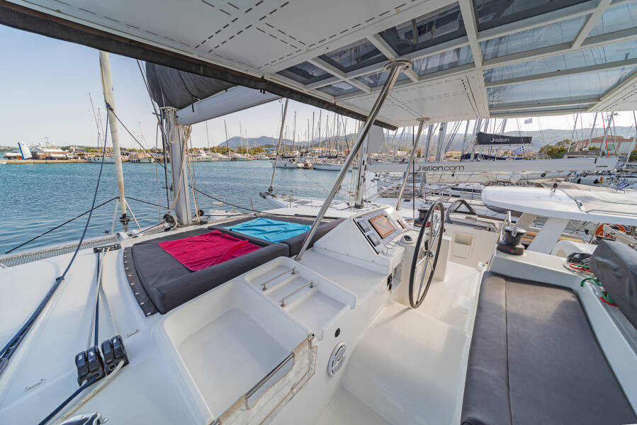 Lagoon 450 F