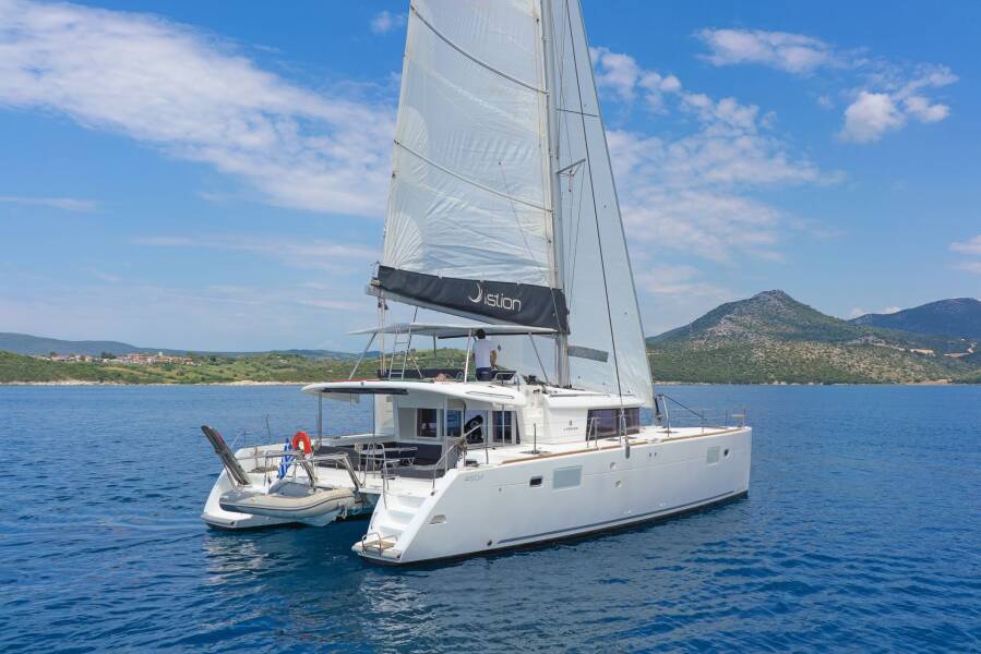Lagoon 450 F