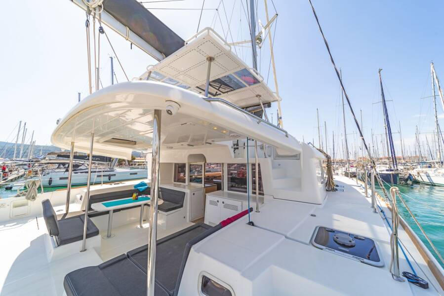 Lagoon 450 F