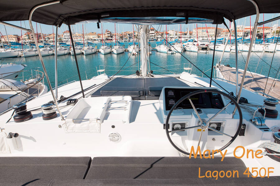 Lagoon 450 F