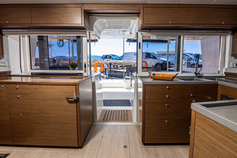 Lagoon 450 F