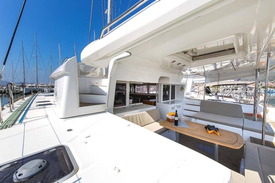 Lagoon 450 F