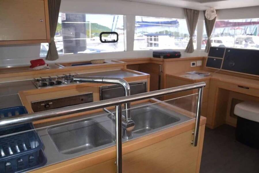 Lagoon 450 S