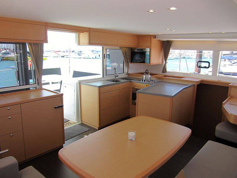 Lagoon 450