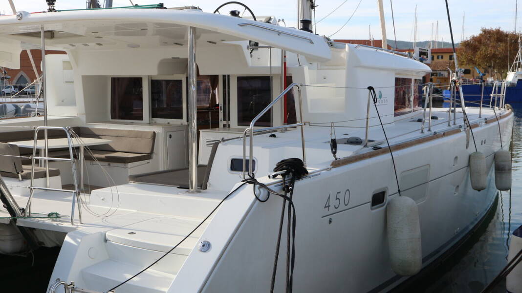 Lagoon 450
