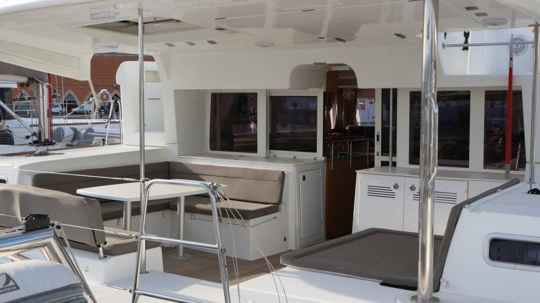 Lagoon 450