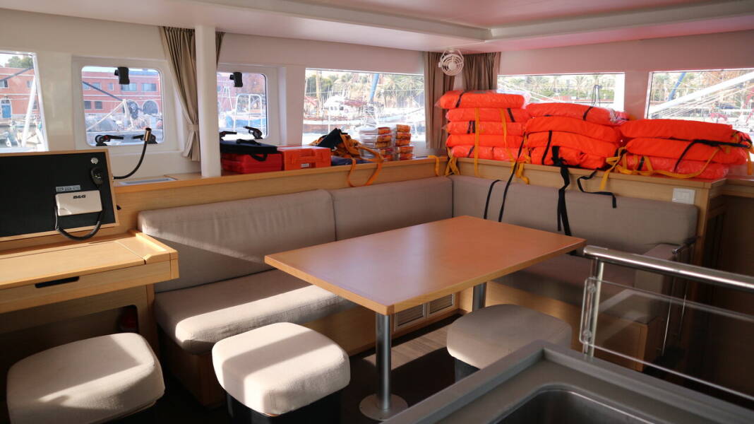 Lagoon 450