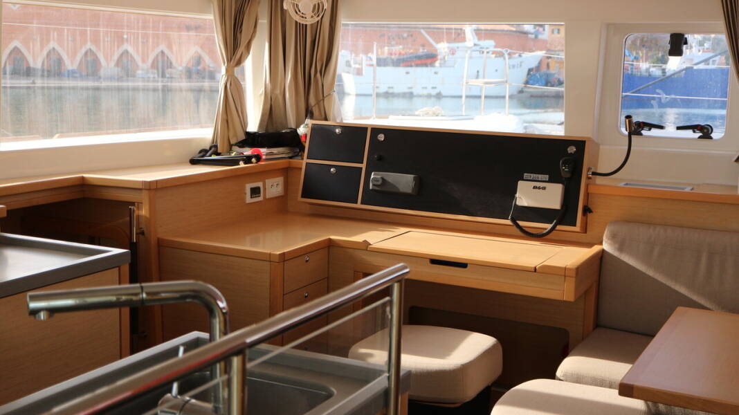 Lagoon 450