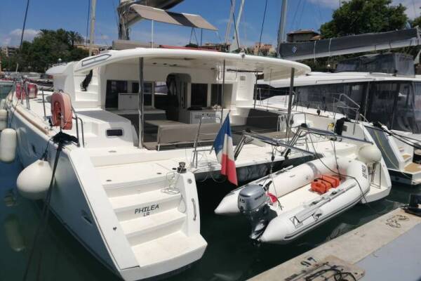 Lagoon 450