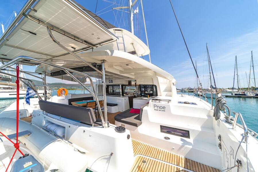 Lagoon 46