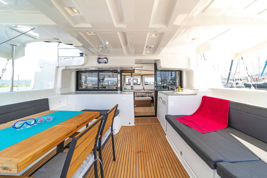 Lagoon 46
